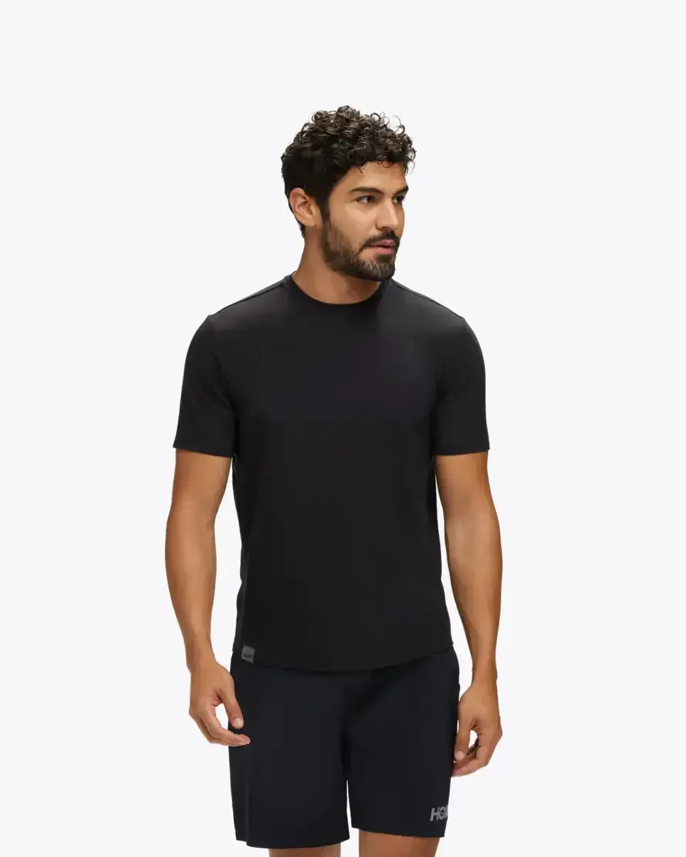 HOKA Essential Tee Black - Men's Running Shoes & Trainers - front view
